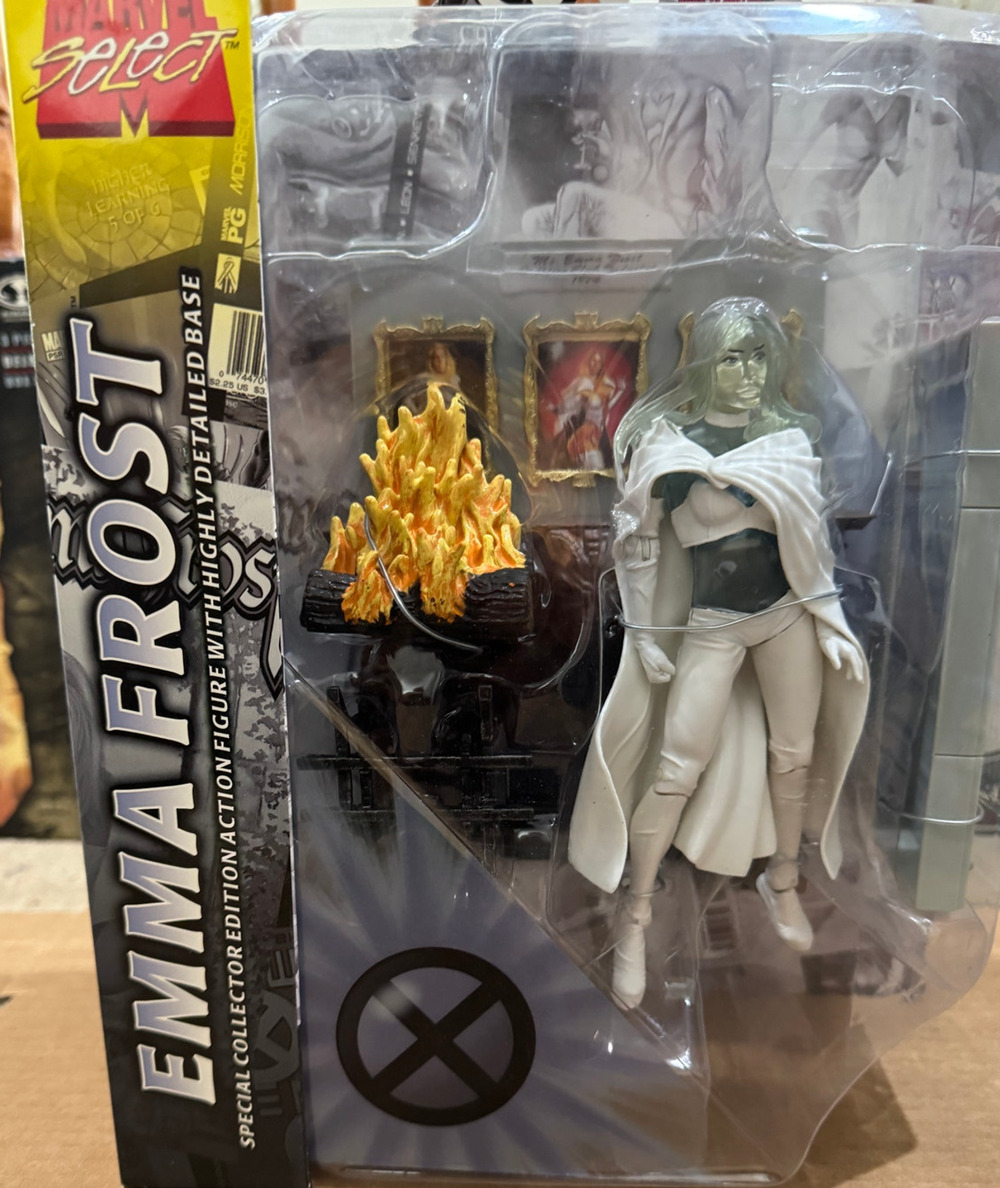 NIB Marvel Select Special Collector Edition Emma Frost Translucent w Base 2005